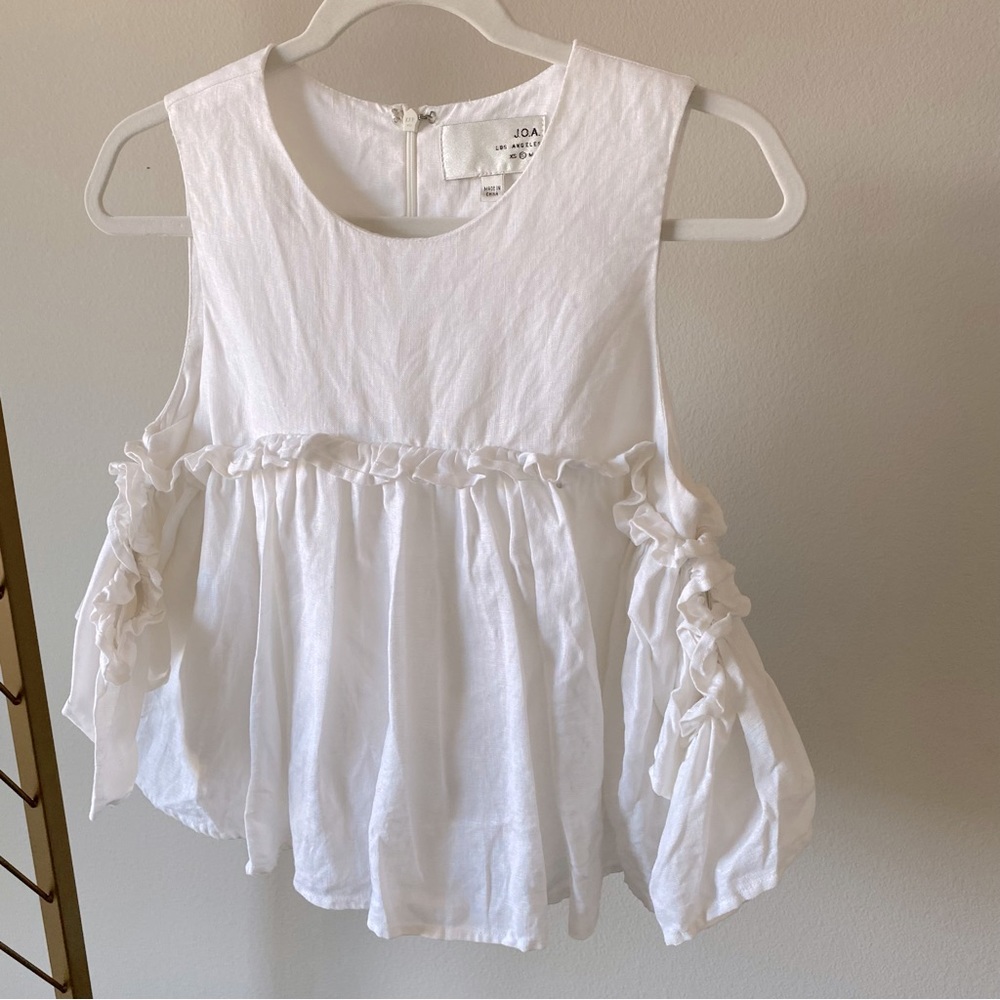 J.O.A Los Angeles Linen Cold Shoulder Peplum Top - Picture 3 of 5